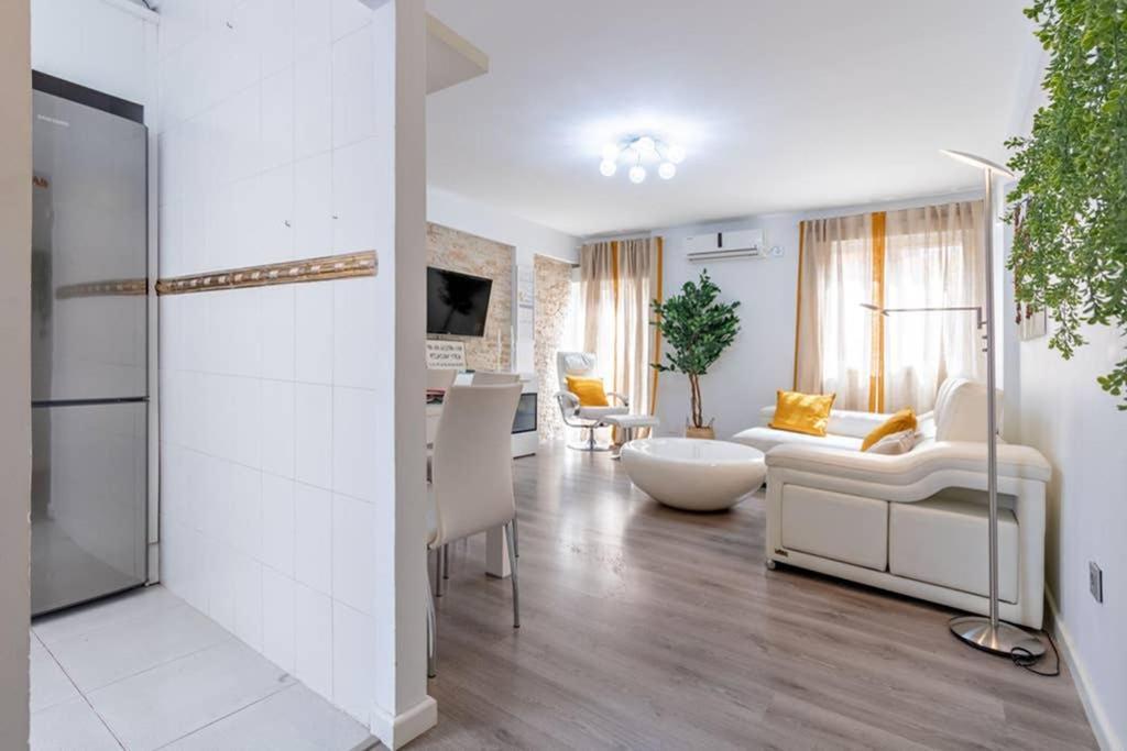 Triana Maestro Deluxe By Valcambre Apartamento Sevilha Exterior foto
